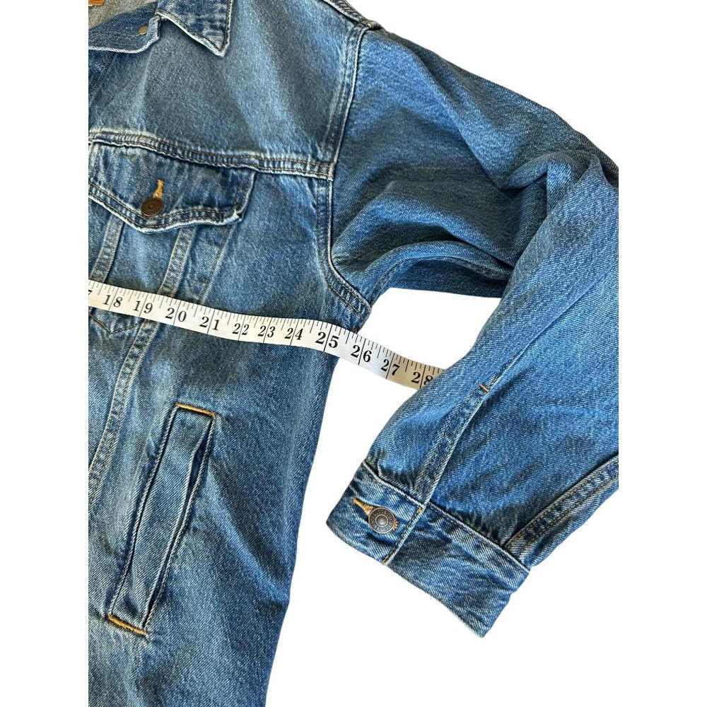 Levi Trucker Jacket Women's Size Large 4 Pocket Front Curved Hem Blue Denim NEW - Picture 9 of 11
